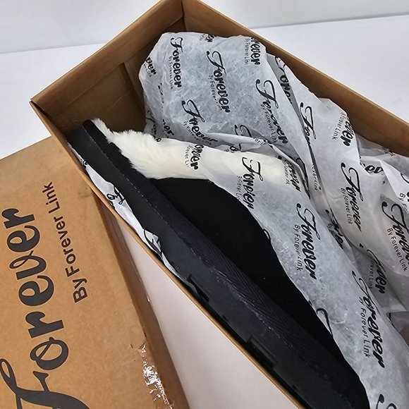 Forever 21 Black and Cream Mules - Picture 9 of 9